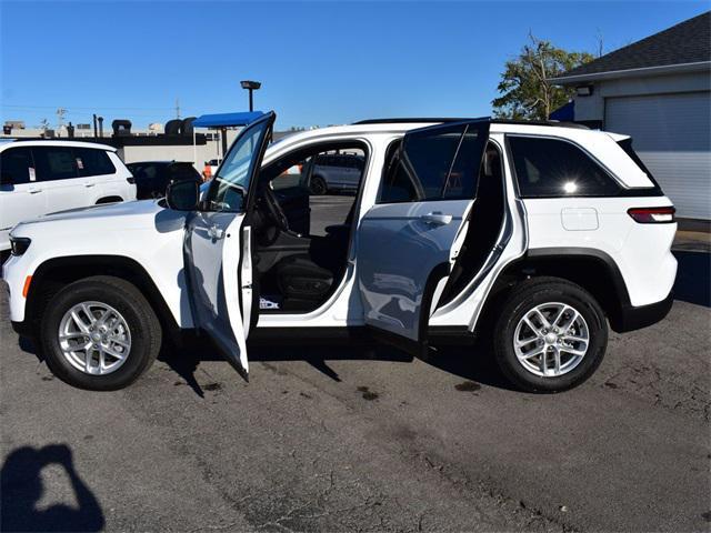 new 2025 Jeep Grand Cherokee car, priced at $35,325