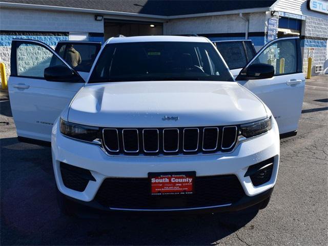 new 2025 Jeep Grand Cherokee car, priced at $35,325