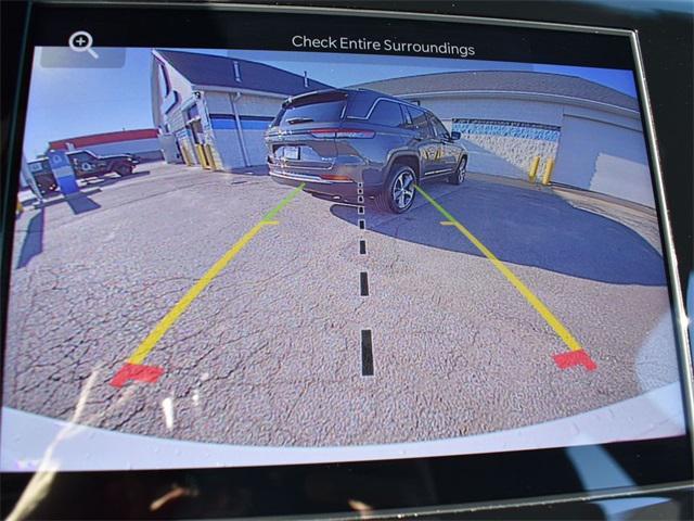 new 2025 Jeep Grand Cherokee car, priced at $35,325