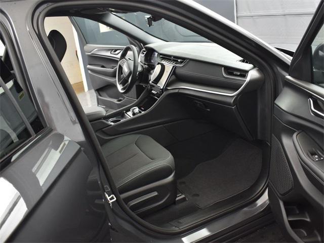new 2025 Jeep Grand Cherokee car, priced at $36,965