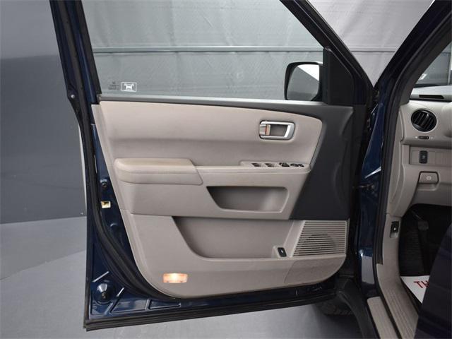 used 2011 Honda Pilot car, priced at $9,000