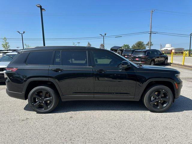 new 2025 Jeep Grand Cherokee L car, priced at $42,217