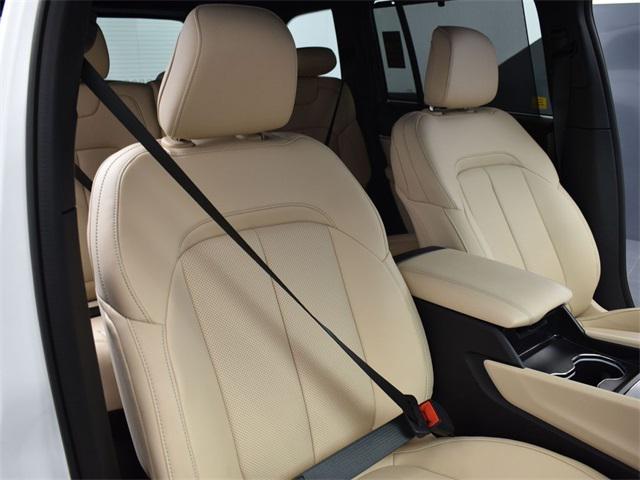 new 2025 Jeep Grand Cherokee car, priced at $43,010