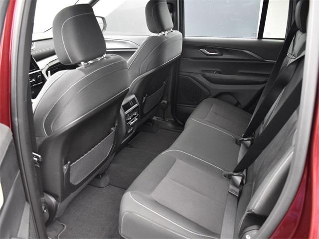 new 2025 Jeep Grand Cherokee car, priced at $35,970