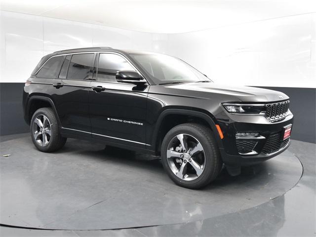 new 2025 Jeep Grand Cherokee car, priced at $43,741