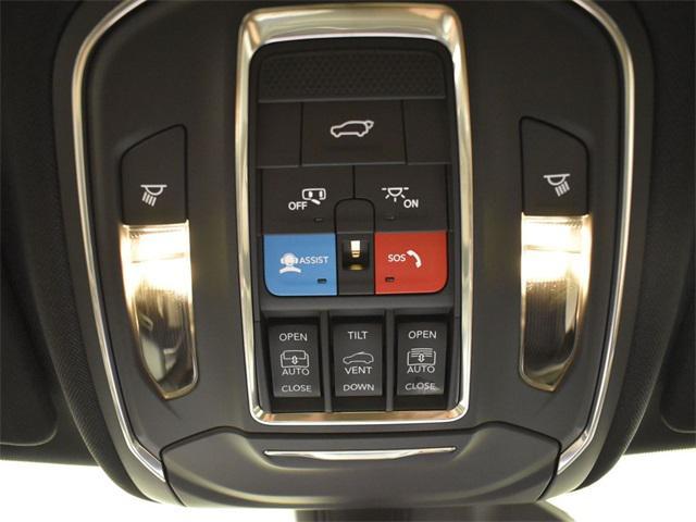 new 2025 Jeep Grand Cherokee car, priced at $43,741