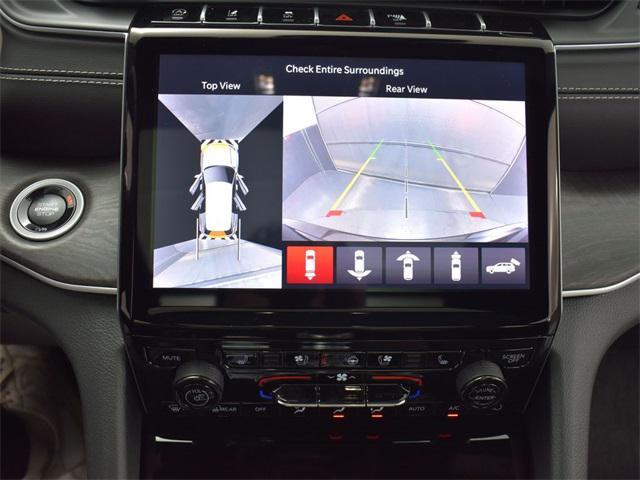 new 2025 Jeep Grand Cherokee car, priced at $43,741