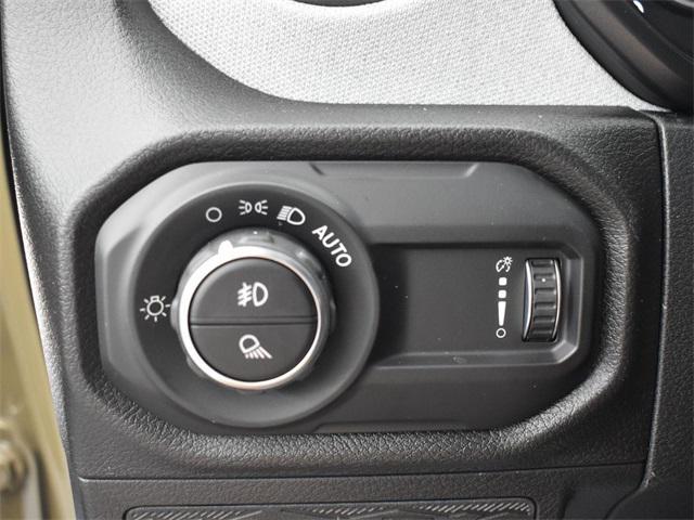 new 2025 Jeep Gladiator car, priced at $40,455