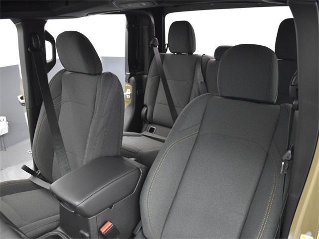 new 2025 Jeep Gladiator car, priced at $40,455