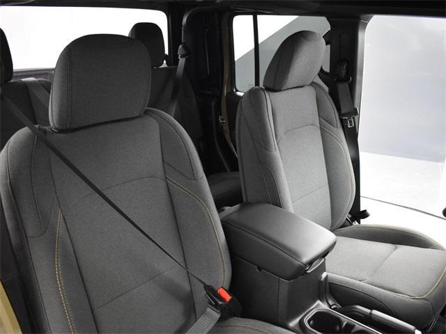 new 2025 Jeep Gladiator car, priced at $40,455