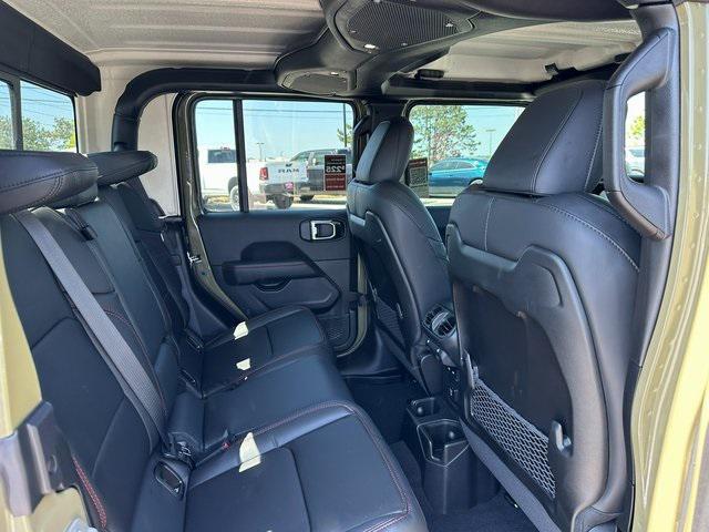 new 2025 Jeep Gladiator car, priced at $52,720