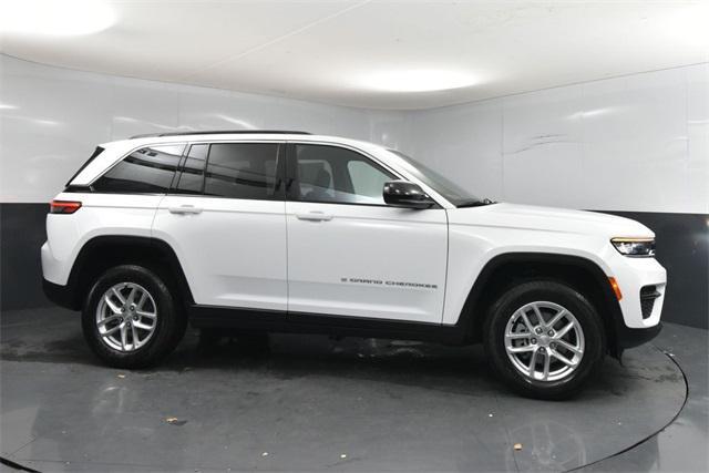 new 2025 Jeep Grand Cherokee car, priced at $39,325