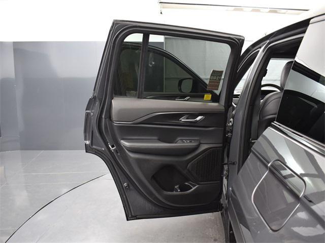 new 2025 Jeep Grand Cherokee car, priced at $39,550