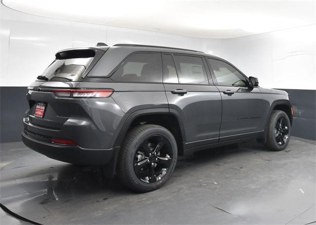 new 2025 Jeep Grand Cherokee car, priced at $39,550