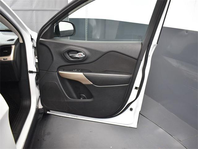 used 2018 Jeep Cherokee car, priced at $14,400