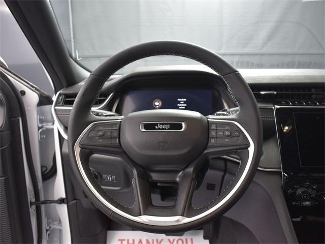 new 2025 Jeep Grand Cherokee car, priced at $37,885