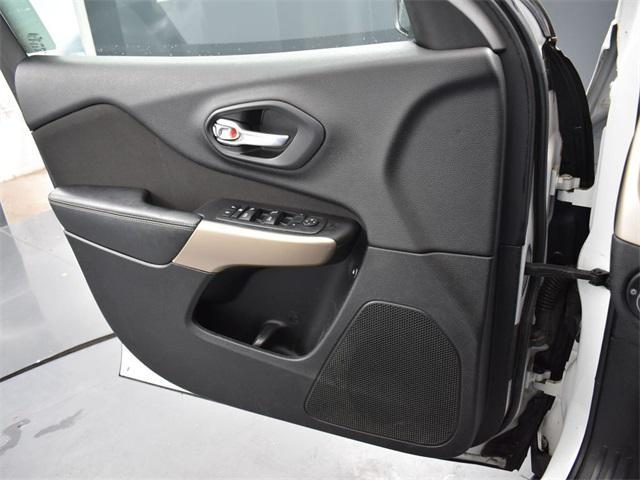 used 2018 Jeep Cherokee car, priced at $14,000