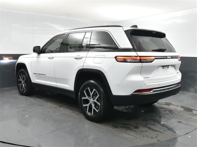 new 2025 Jeep Grand Cherokee car, priced at $43,135