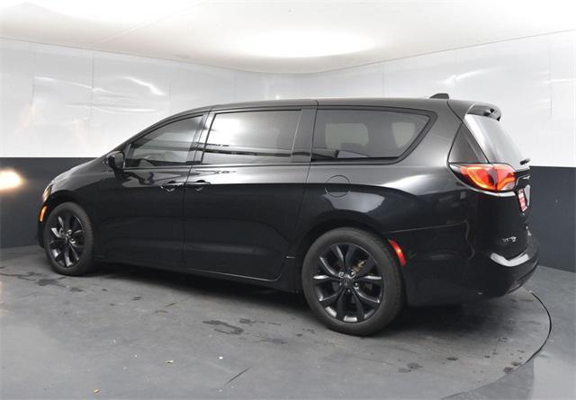 used 2020 Chrysler Pacifica car, priced at $19,200