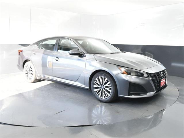 used 2023 Nissan Altima car, priced at $19,000