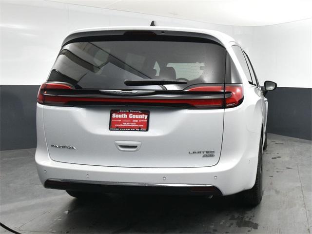 new 2024 Chrysler Pacifica car, priced at $41,115