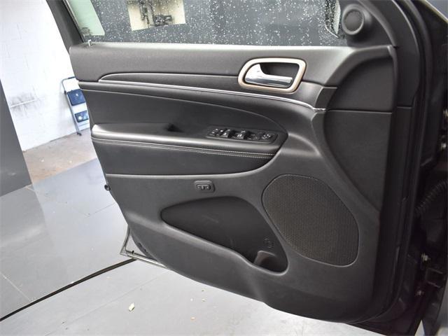 used 2017 Jeep Grand Cherokee car, priced at $13,200