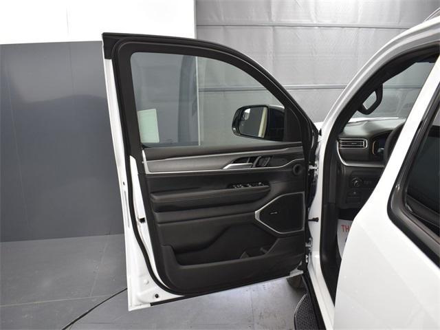 new 2025 Jeep Wagoneer car, priced at $75,075