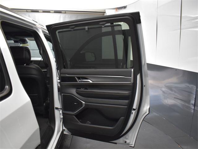 new 2025 Jeep Wagoneer car, priced at $75,075