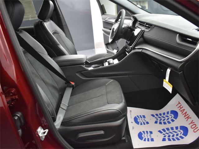 new 2025 Jeep Grand Cherokee L car, priced at $40,230