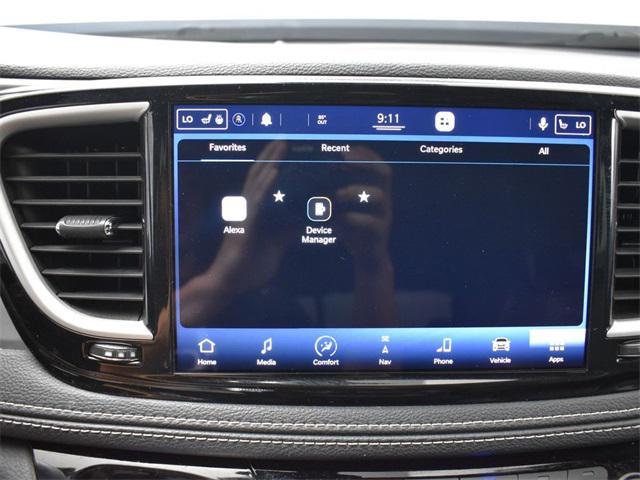 used 2021 Chrysler Pacifica car, priced at $15,200