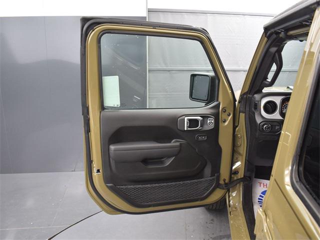 new 2025 Jeep Gladiator car, priced at $39,160