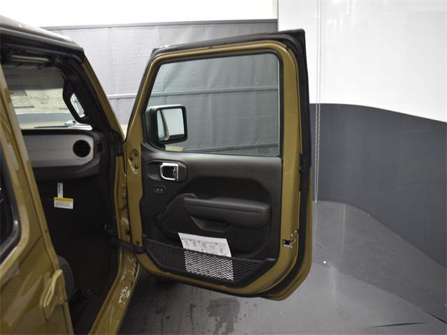 new 2025 Jeep Gladiator car, priced at $39,160