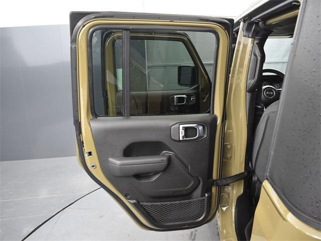 new 2025 Jeep Gladiator car, priced at $39,160