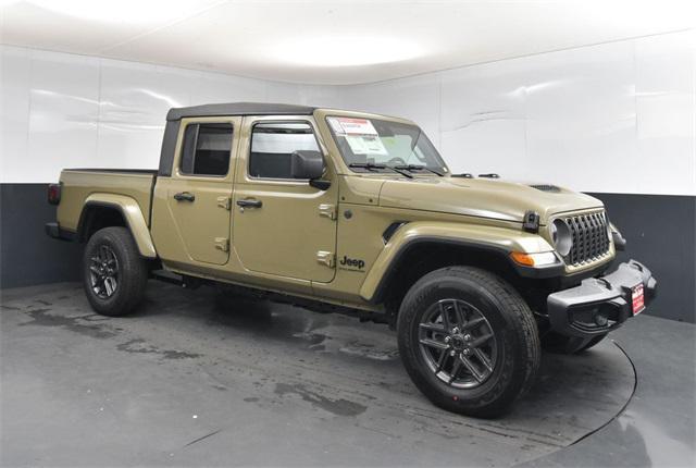 new 2025 Jeep Gladiator car, priced at $39,160
