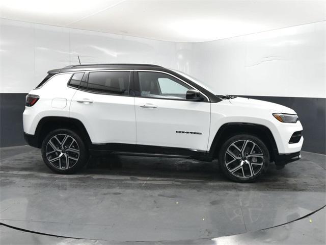 new 2025 Jeep Compass car, priced at $35,015