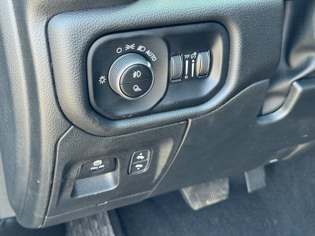 new 2025 Ram 1500 car, priced at $47,459