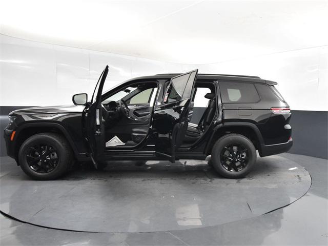 new 2025 Jeep Grand Cherokee L car, priced at $42,572