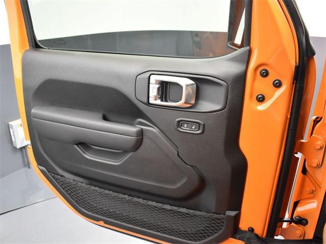 new 2025 Jeep Wrangler car, priced at $33,320