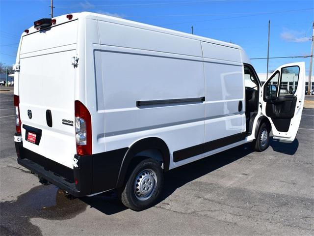 new 2025 Ram ProMaster 2500 car, priced at $47,170