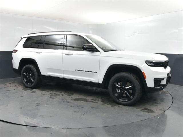 new 2025 Jeep Grand Cherokee L car, priced at $45,035