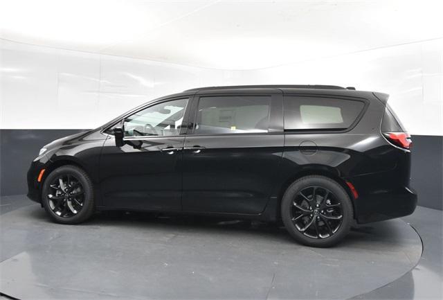 new 2026 Chrysler Pacifica car, priced at $46,790