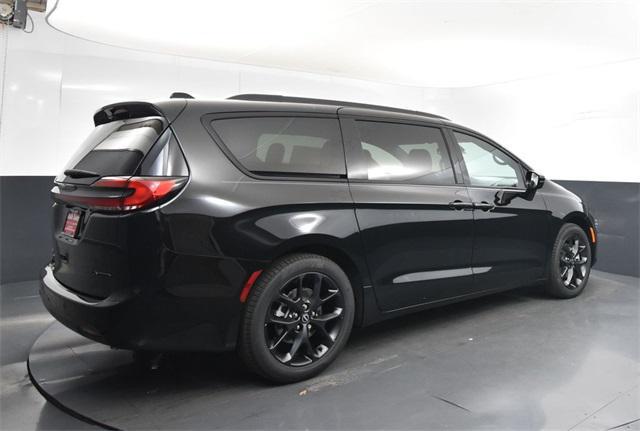 new 2026 Chrysler Pacifica car, priced at $46,790