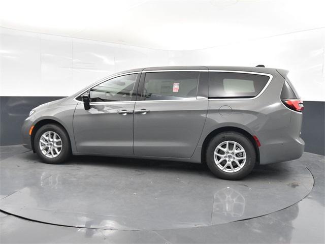 new 2025 Chrysler Pacifica car, priced at $40,815