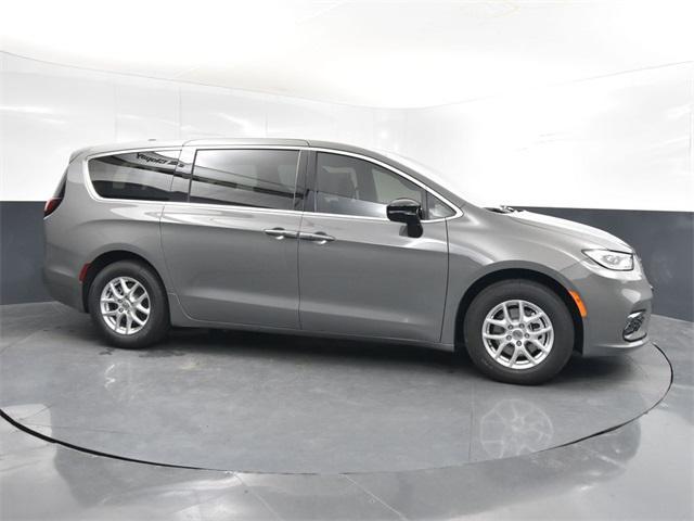 new 2025 Chrysler Pacifica car, priced at $40,815