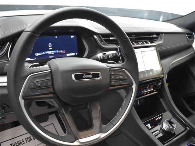 new 2025 Jeep Grand Cherokee car, priced at $37,775