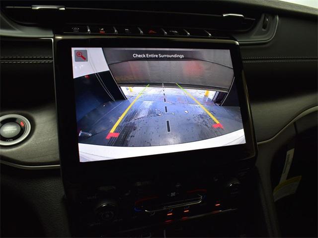 new 2025 Jeep Grand Cherokee car, priced at $37,775