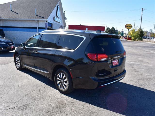 used 2020 Chrysler Pacifica car, priced at $21,500