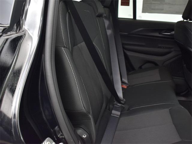 new 2025 Jeep Grand Cherokee car, priced at $37,165