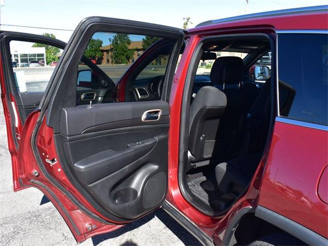 used 2015 Jeep Grand Cherokee car, priced at $18,000