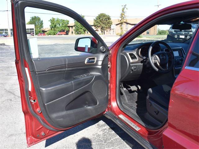 used 2015 Jeep Grand Cherokee car, priced at $18,000